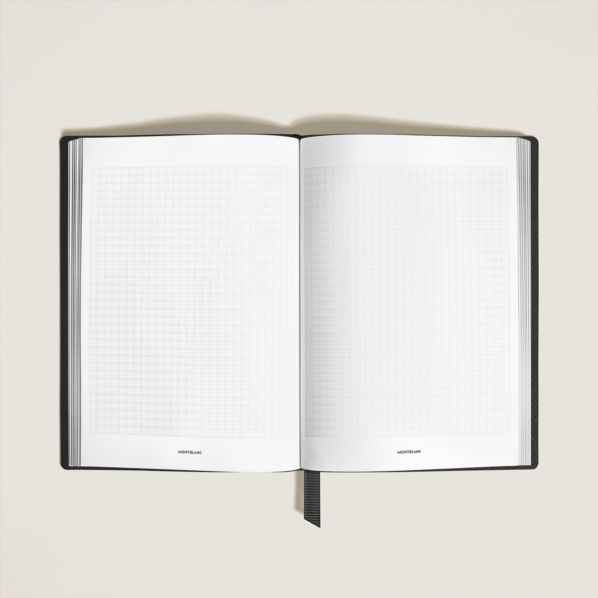 Montblanc Mittelgroßes Notizbuch aus Sartorial Leder Karierte Seiten (MB134752) – Ansicht 2