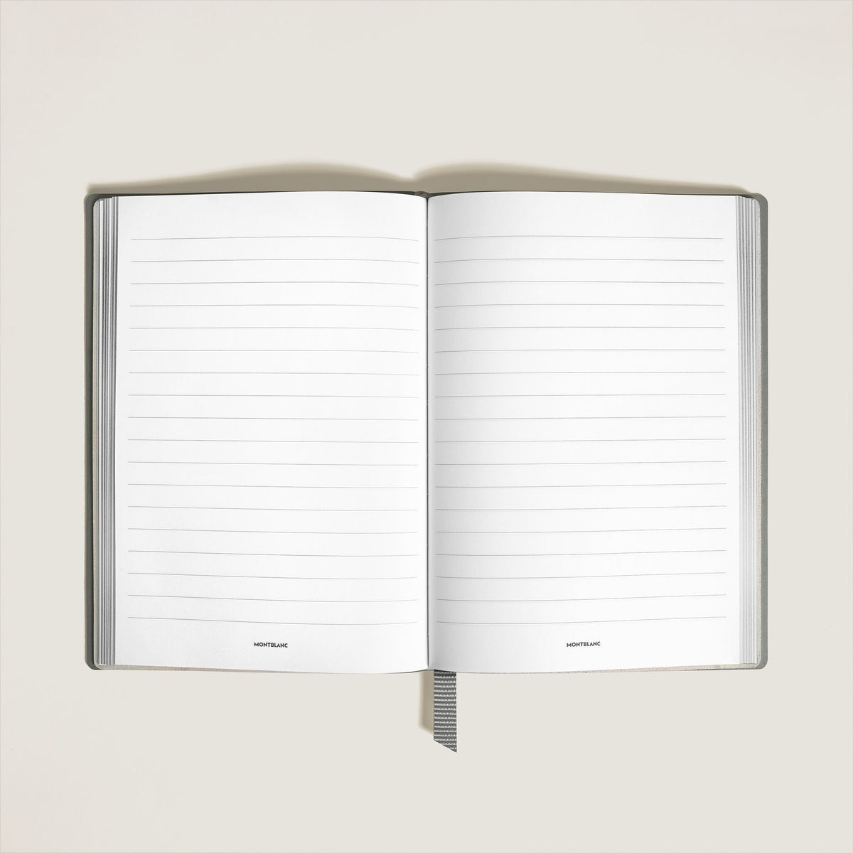 Montblanc Mittelgroßes Notizbuch aus Sartorial Leder Linierte Seiten (MB134753) – Ansicht 2