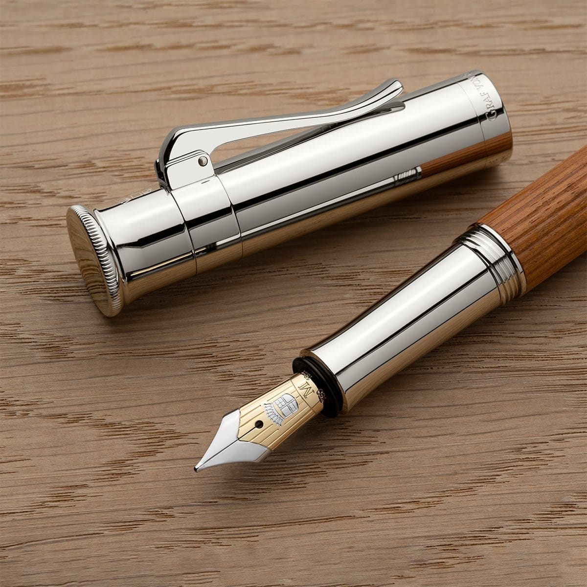 Graf von Faber-Castell, Fountain Pen Classic Pernambuco, 18K Nib, brown
