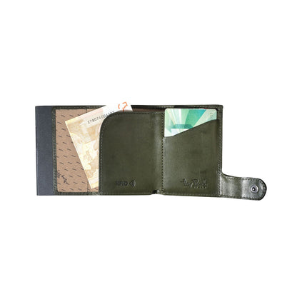 Tony Perotti, Credit Card Holder Furbo, green