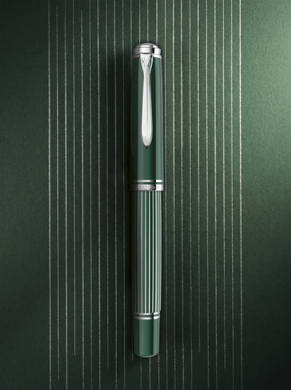 Pelikan, Souverän® M815 Metal Striped Green Special Edition