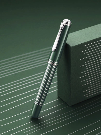 Pelikan, Souverän® M815 Metal Striped Green Special Edition