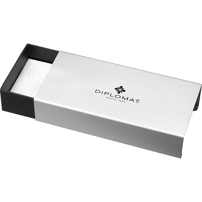 Diplomat, Excellence A2 Fountain Pen, lacquered, 14K Nib, black