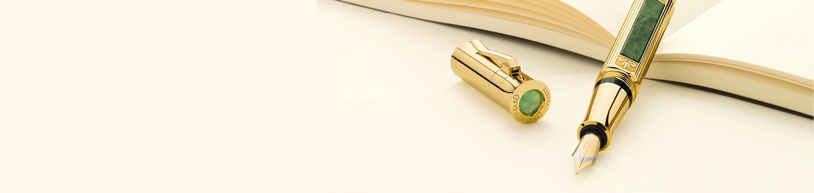Gold fountain pen