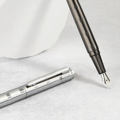 Stylo plume HUGO BOSS Loop Bauhaus, Noir