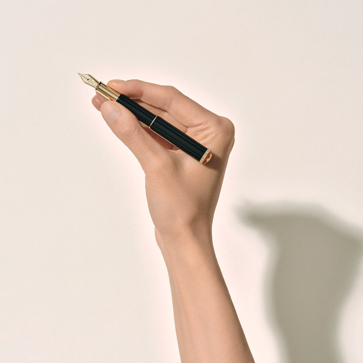 Montblanc Füllfederhalter Montblanc Heritage Rouge et Noir Baby Black – Ansicht 2