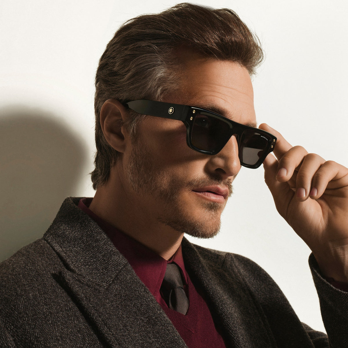 Montblanc Rechteckige Sonnenbrille mit schwarzem Acetatrahmen (MB131226) – Ansicht 2