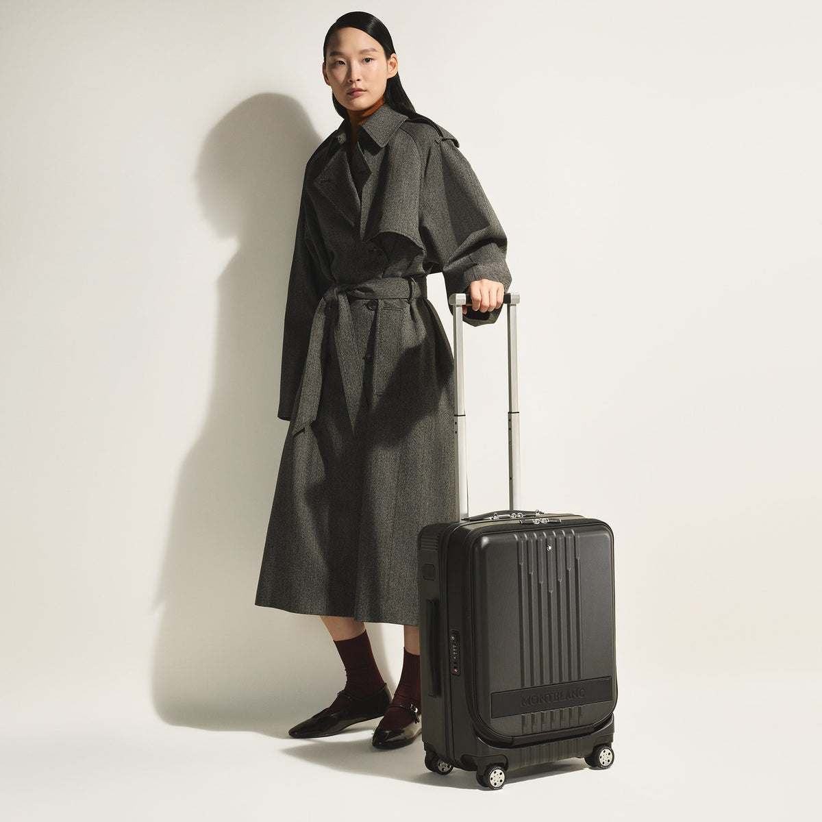 Montblanc MY4810 Kabinenkoffer mit Vordertasche (MB131959) – Ansicht 2