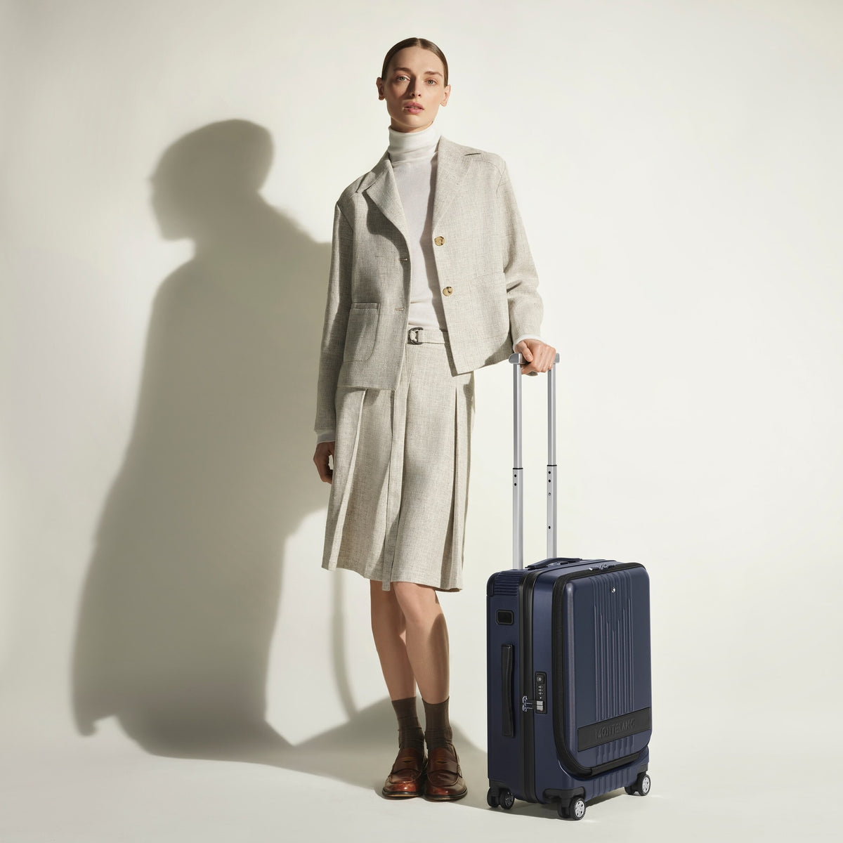 Montblanc MY4810 Kabinenkoffer mit Vordertasche – Blau – Ansicht 2