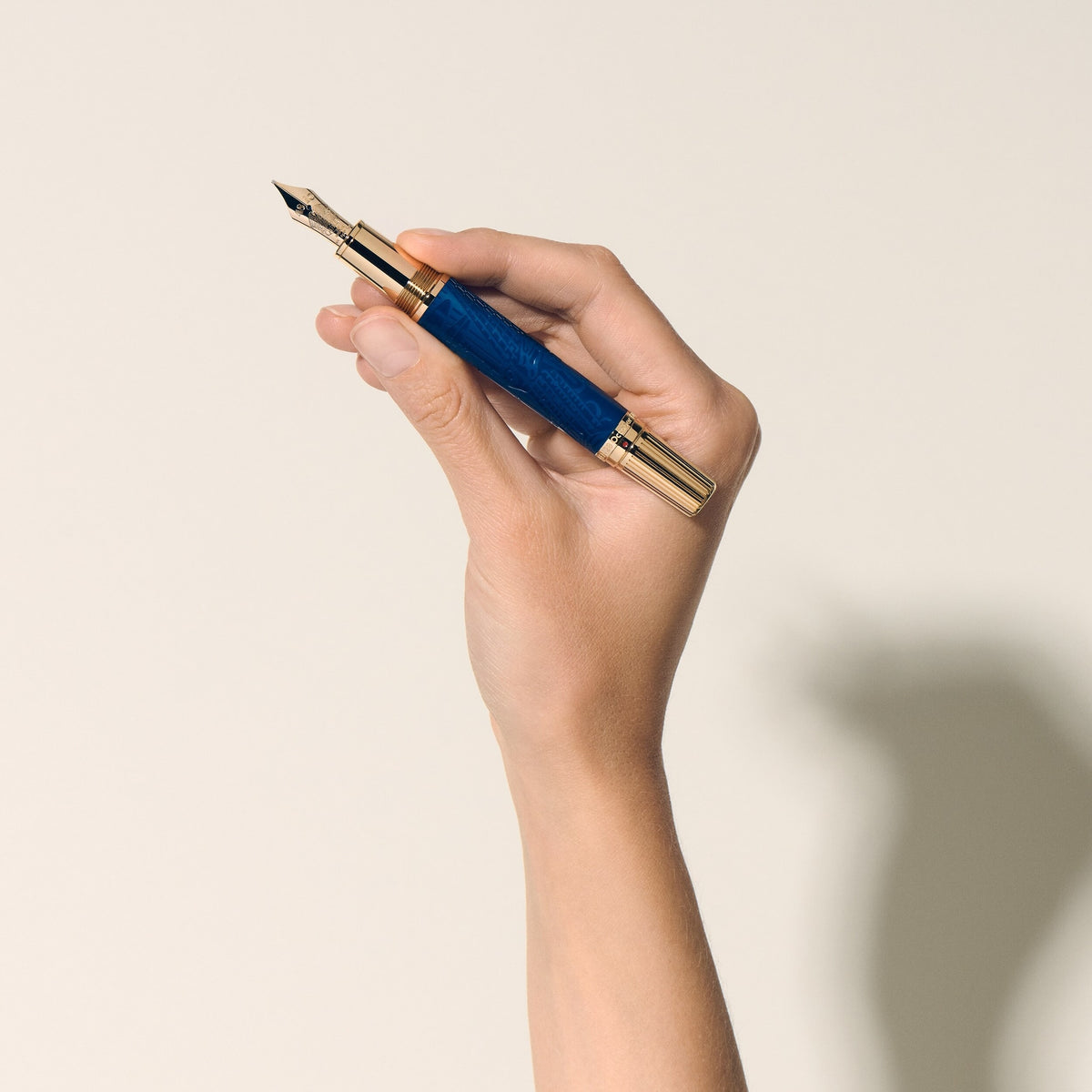 Montblanc Füllfederhalter Great Characters Queen Special Edition – Ansicht 2
