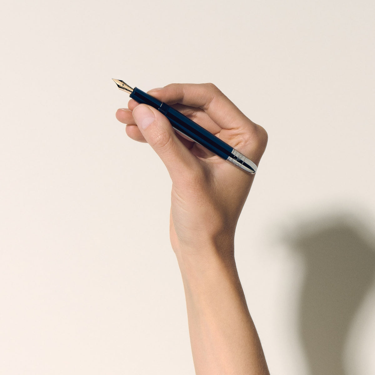 Montblanc Füllfederhalter 145 Meisterstück AW80D Y3 Resin – Ansicht 2