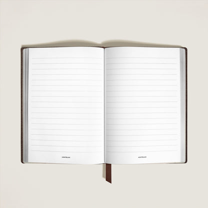 Montblanc Mittelgroßes Notizbuch aus Sartorial Leder Linierte Seiten (MB134768) – Ansicht 2