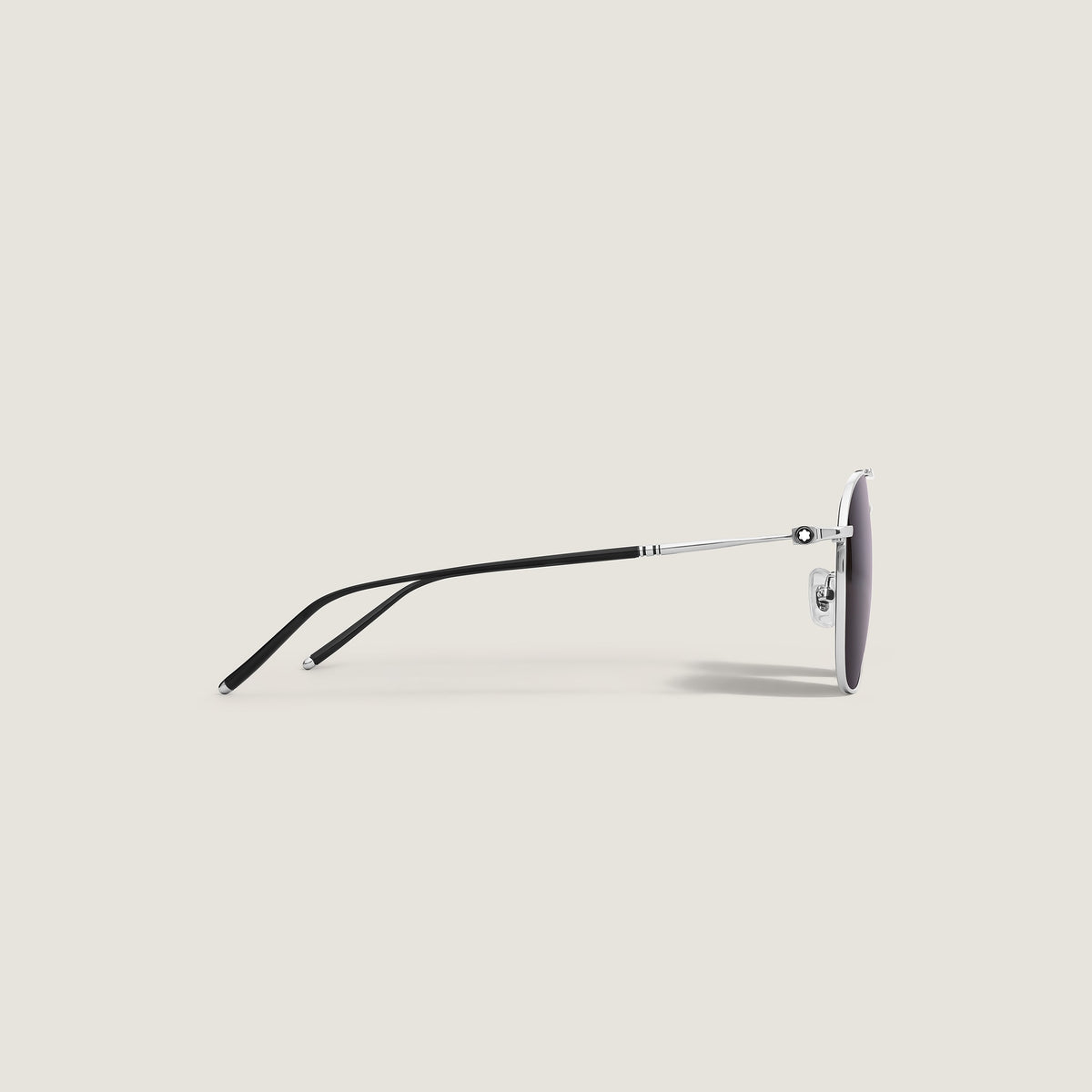 Montblanc Quadratische Sonnenbrille mit silberfarbenem Titanrahmen – Ansicht 2