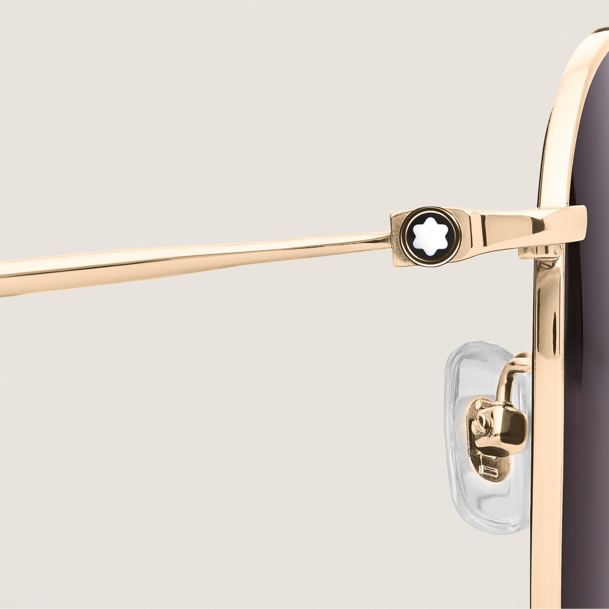 Montblanc Quadratische Sonnenbrille mit goldfarbenem Titanrahmen – Ansicht 3