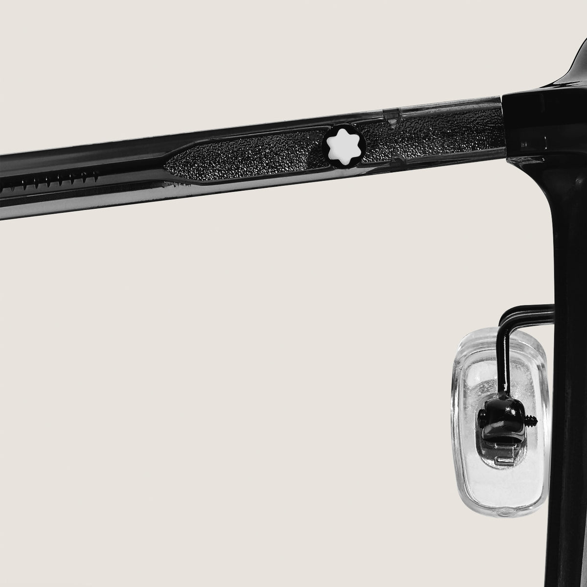 Montblanc Ovale Sonnenbrille mit schwarzem Acetatrahmen – Ansicht 3