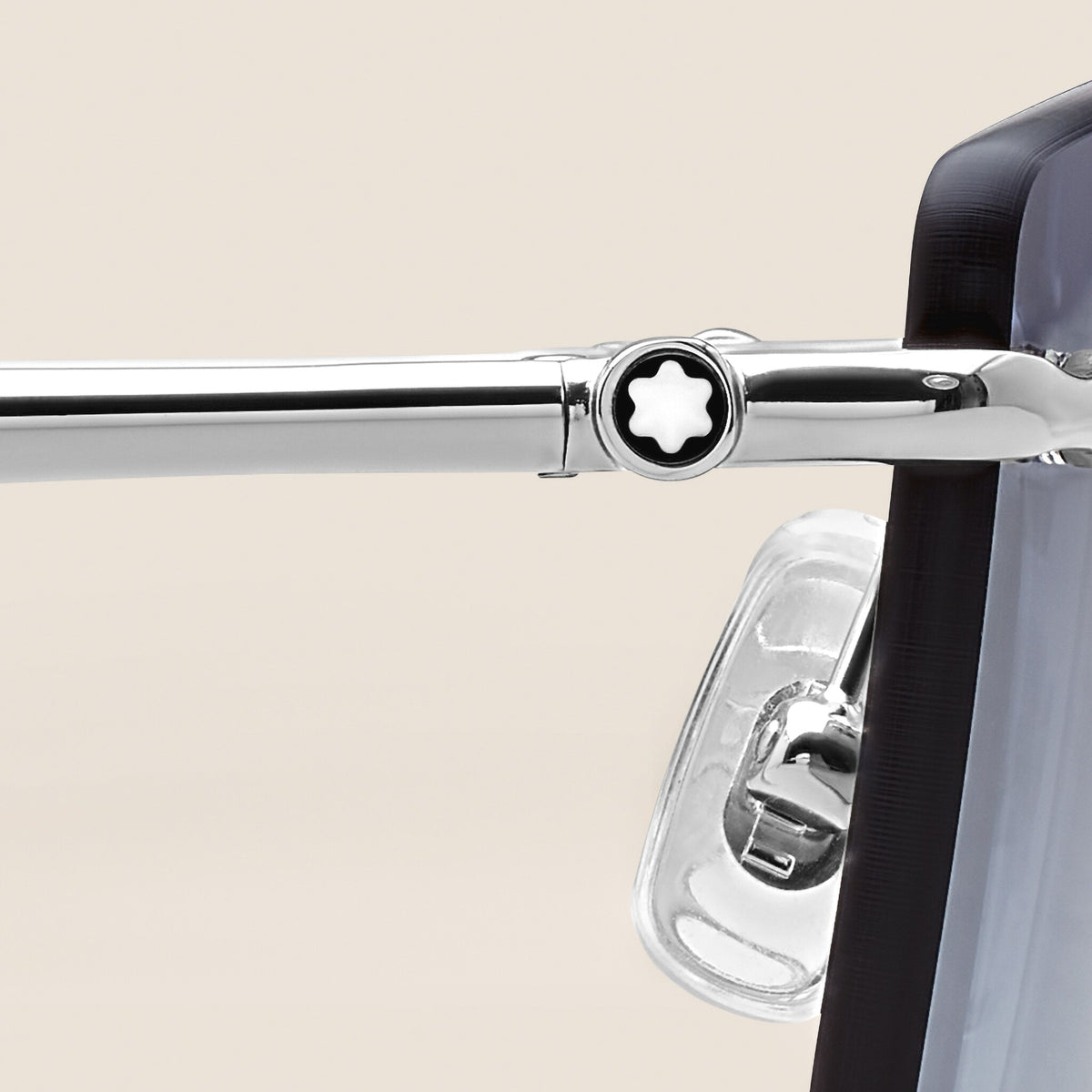 Montblanc Rechteckige Sonnenbrille mit silberfarbener Metallfassung (MB136917) – Ansicht 3