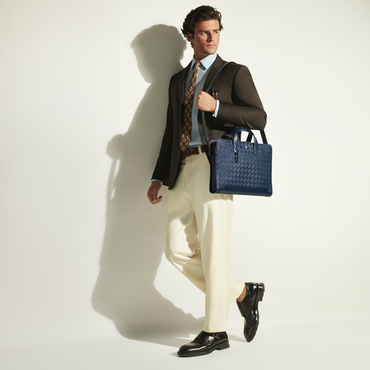 Montblanc Flache Schreibmappe aus Extreme Leder – Tintenblau – Ansicht 2