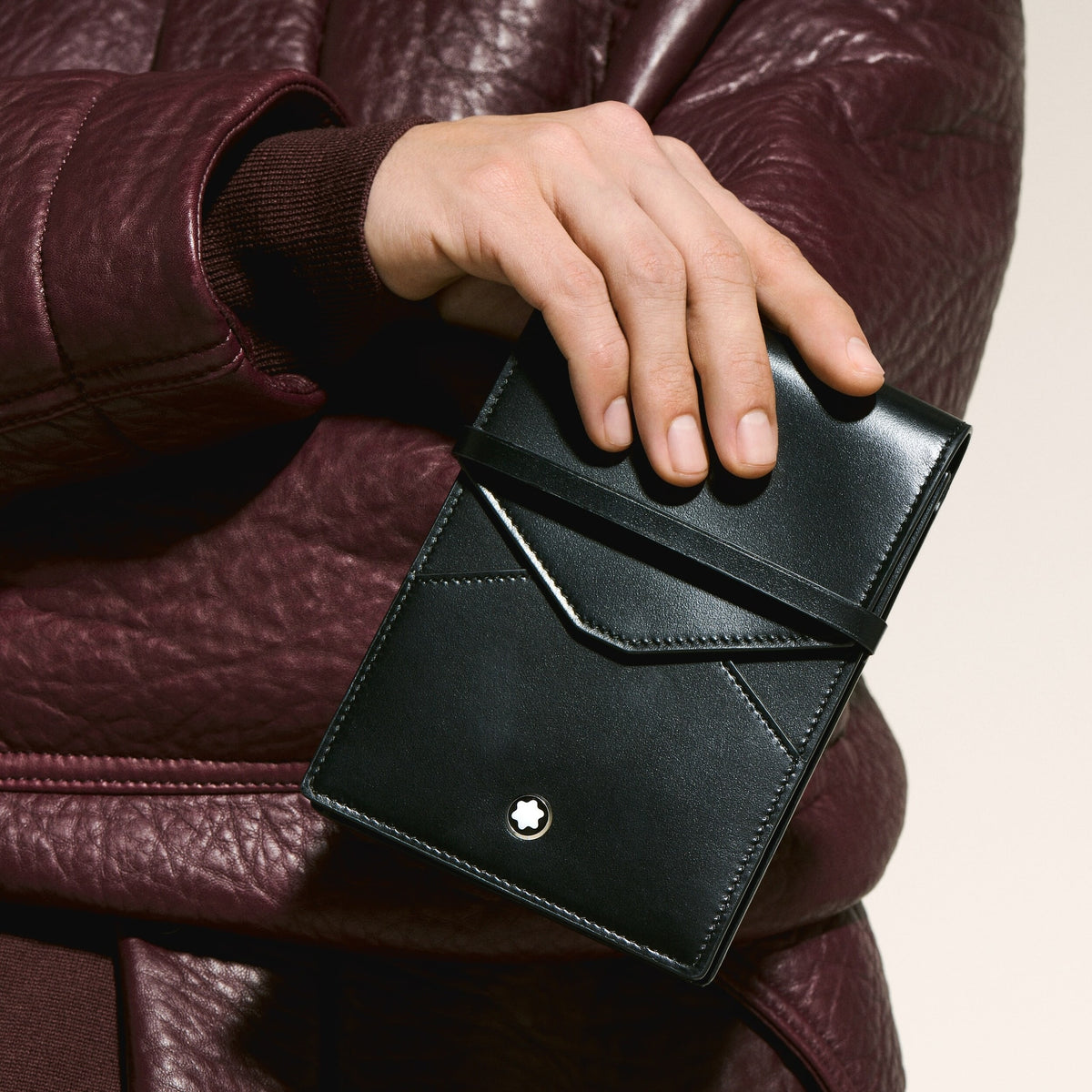 Montblanc Etui Envelope für 5 Schreibgeräte – Schwarz – Ansicht 2