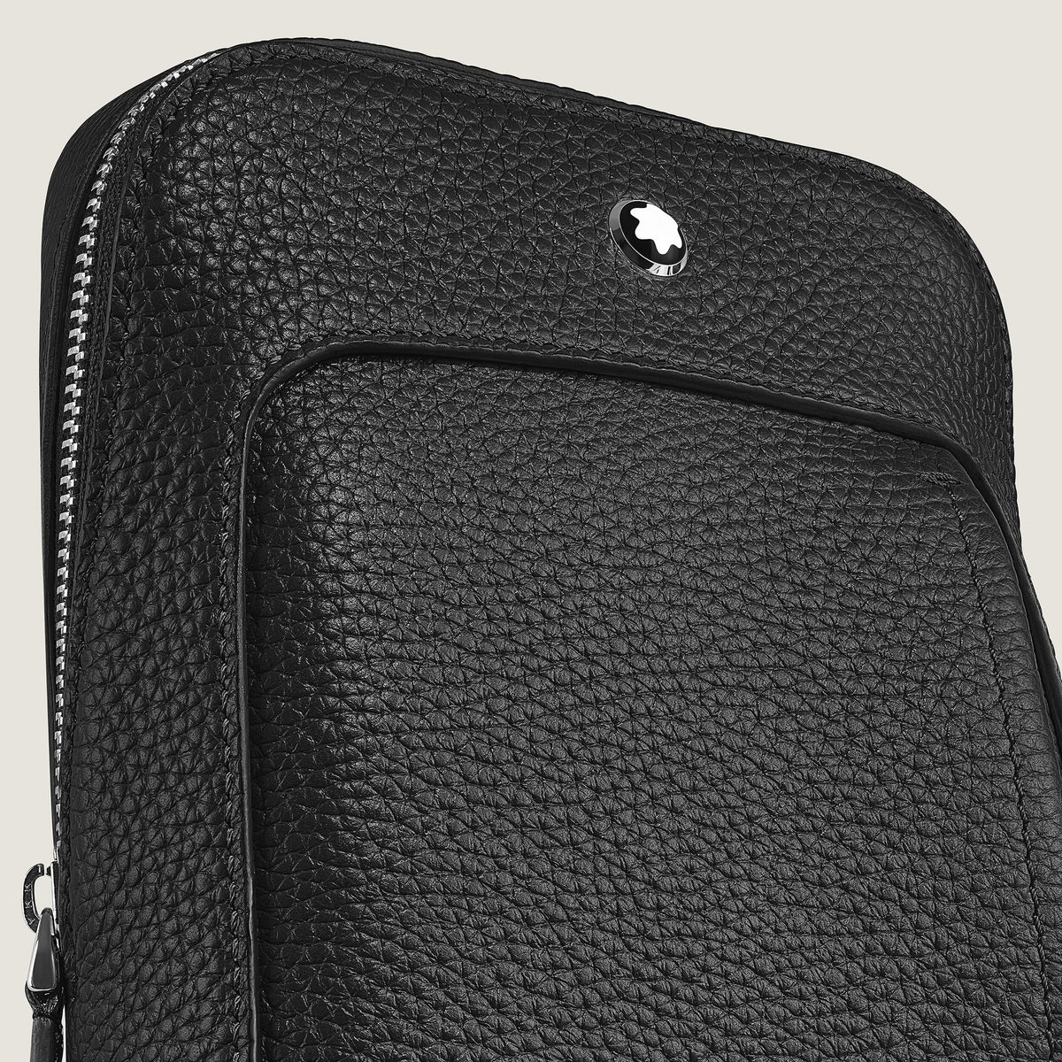 Montblanc Kleine Umhängetasche Companion – Schwarz – Ansicht 3