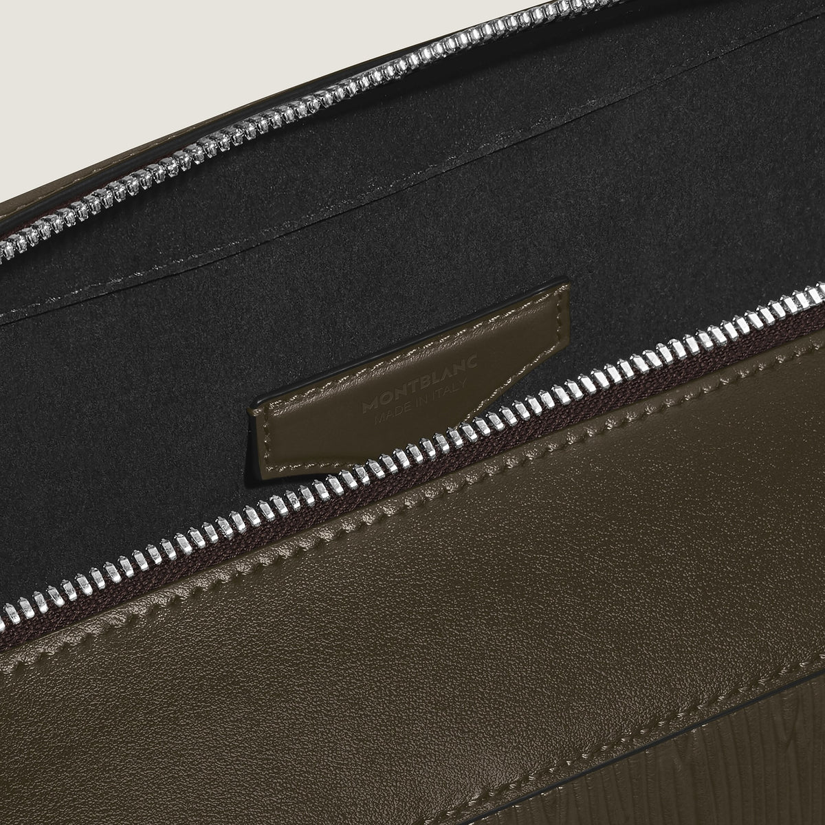 Montblanc Writing Traveler Schreibmappe – Khaki – Ansicht 7