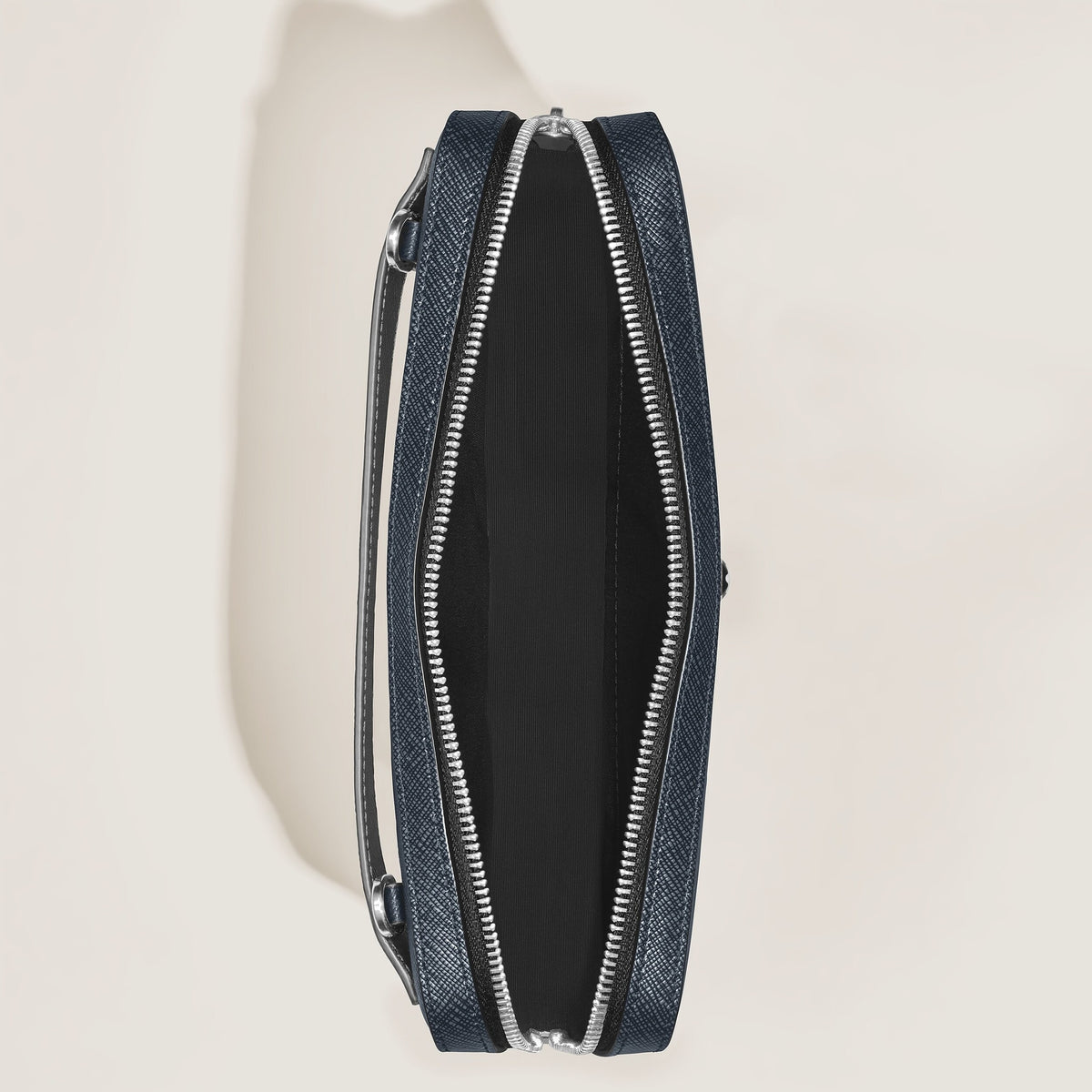Montblanc Kleine Umhängetasche aus Sartorial Leder – Twilight Blue – Ansicht 7