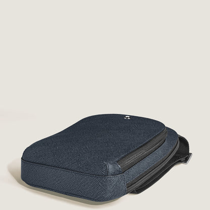 Montblanc Mittelgroße Umhängetasche aus Sartorial Leder – Twilight Blue – Ansicht 8