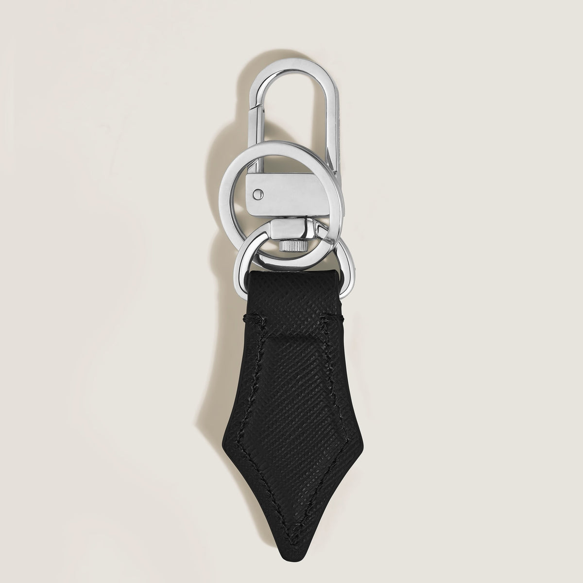 Montblanc Schlüsselanhänger mit Federdetail aus Sartorial Leder – Schwarz – Ansicht 2