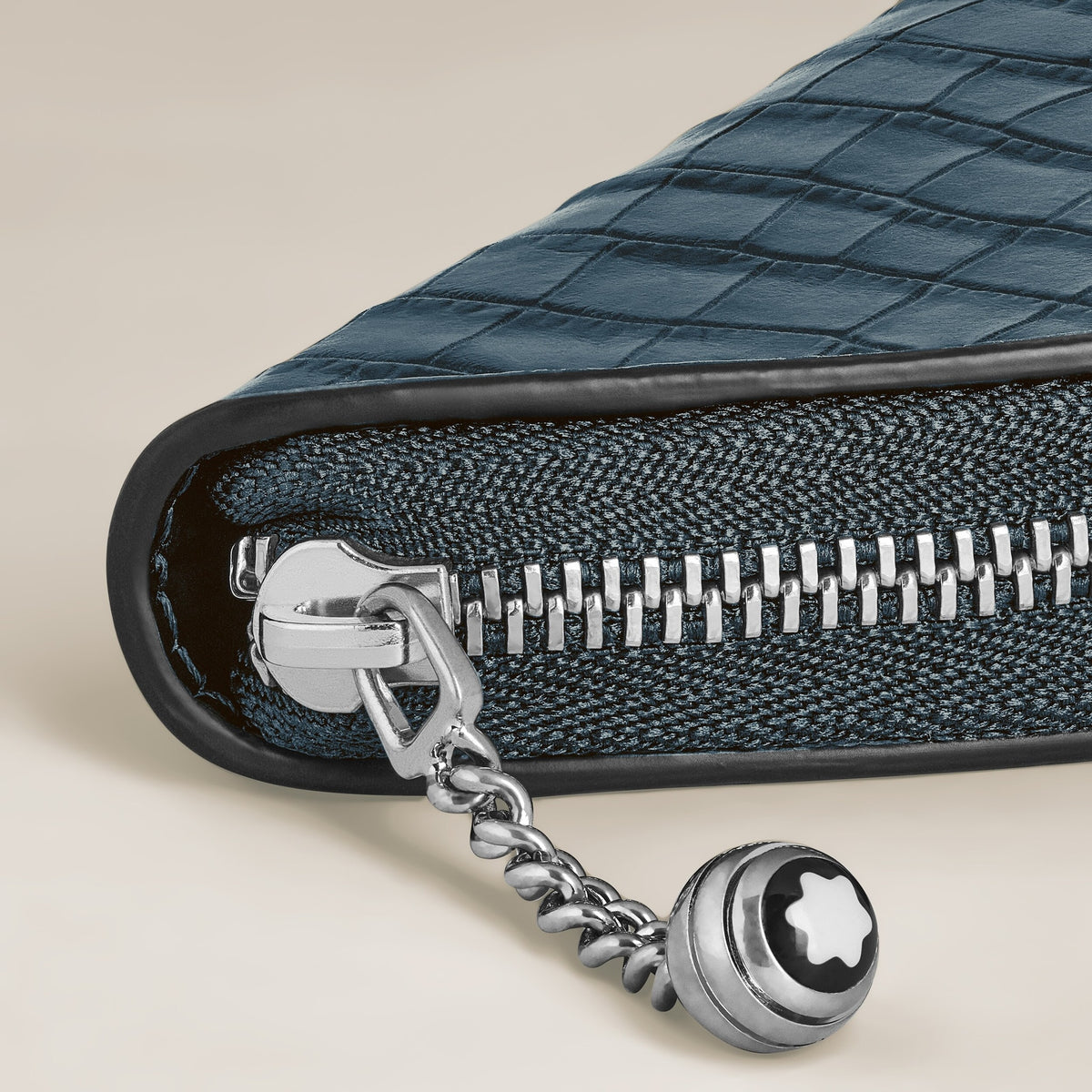 Montblanc Etui für 1 Schreibgerät aus Leder mit Krokoprägung – Samtblau – Ansicht 3