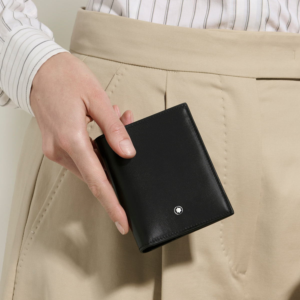 Montblanc Kompakte Brieftasche 6 cc aus Meisterstück Leder – Tintenblau – Ansicht 2