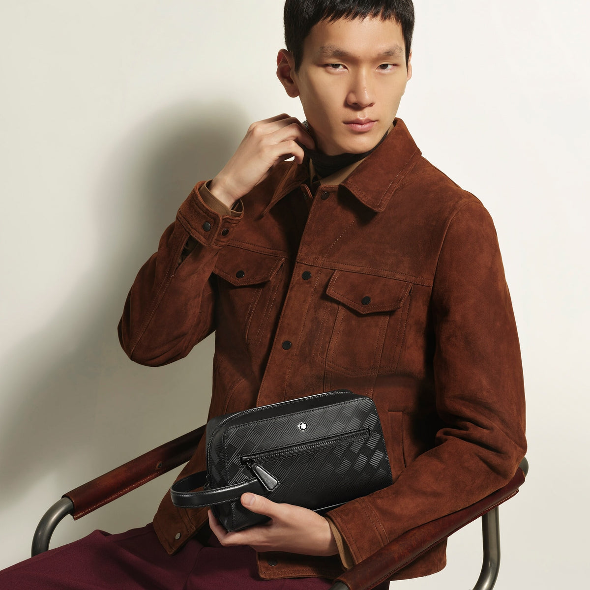 Montblanc Kosmetik Clutch aus Extreme Leder – Schwarz – Ansicht 2