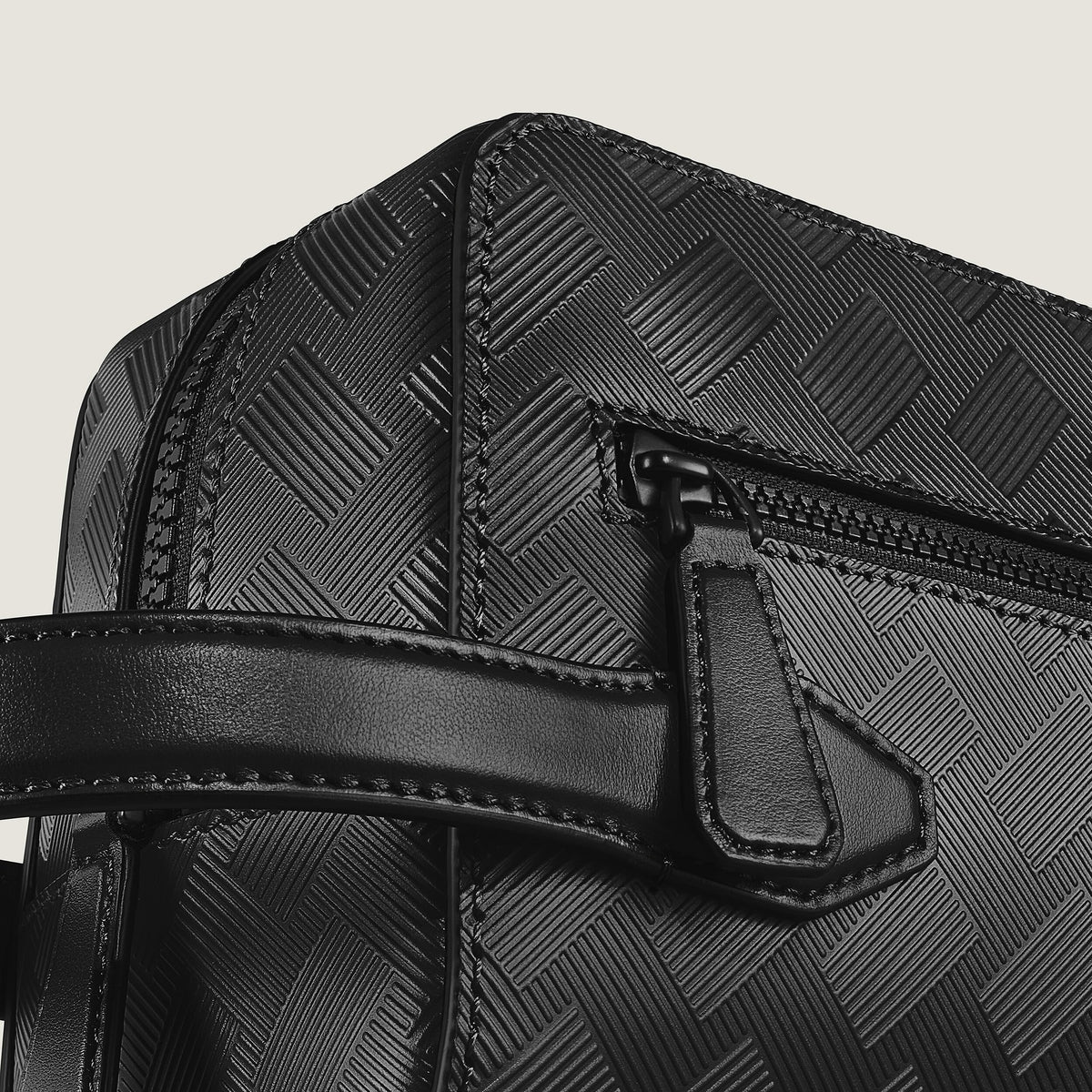 Montblanc Kosmetik Clutch aus Extreme Leder – Schwarz – Ansicht 3