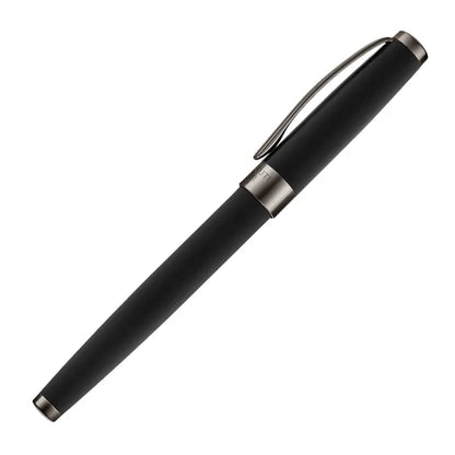 Cerruti 1881, Füller Easton Black