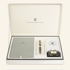 Graf von Faber-Castell, Füller Guilloche, 18K Feder, Sage Green, Geschenkbox