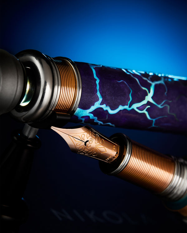 Visconti Füllfeder Tesla,18k Gold,Limitierte Edition