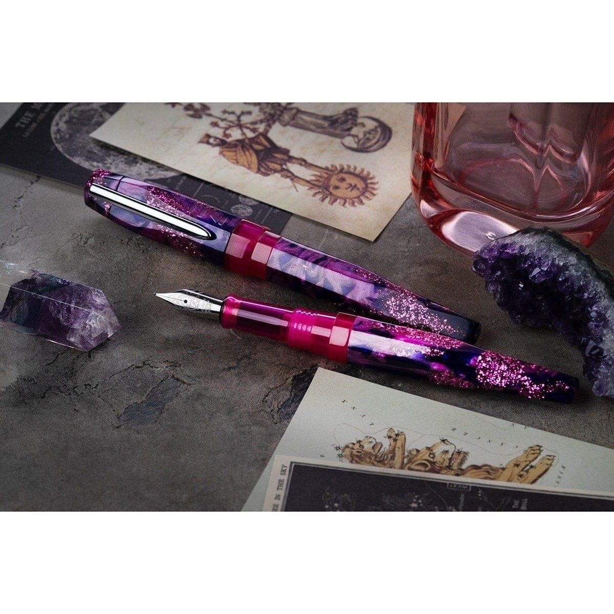 BENU Füller AstroGem gunmetal, Juno