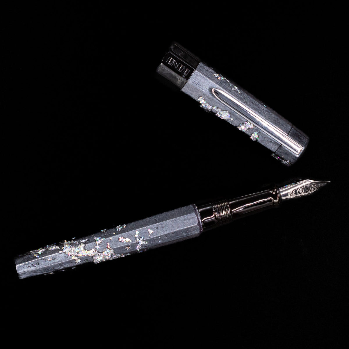 benu-euphoria-caviar-fountain-pen-top-view.jpg