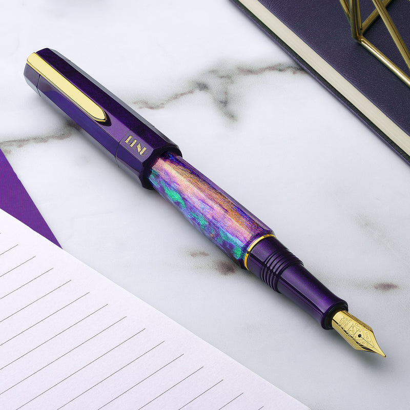 benu-euphoria-fountain-pen-opera-angle-02.jpg