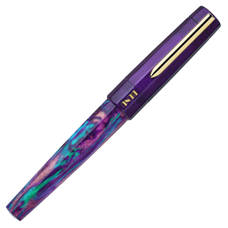 benu-euphoria-fountain-pen-opera-closed.jpg