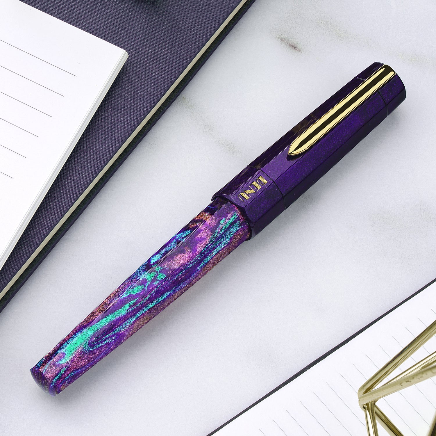 benu-euphoria-opera-gt-fountain-pen-niuew-angled-02.jpg