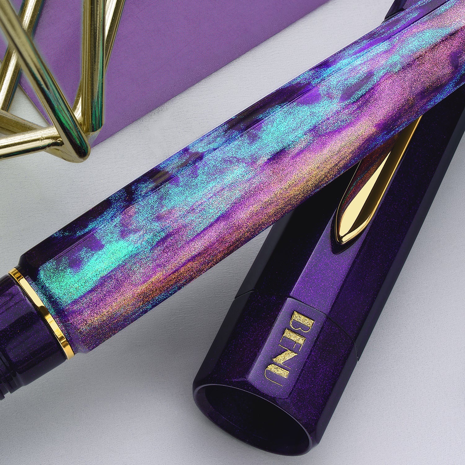 benu-euphoria-opera-gt-fountain-pen-niuew-angled-04.jpg
