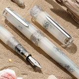 benu-euphoria-white-beach-fountain-pen-angled-02.jpg