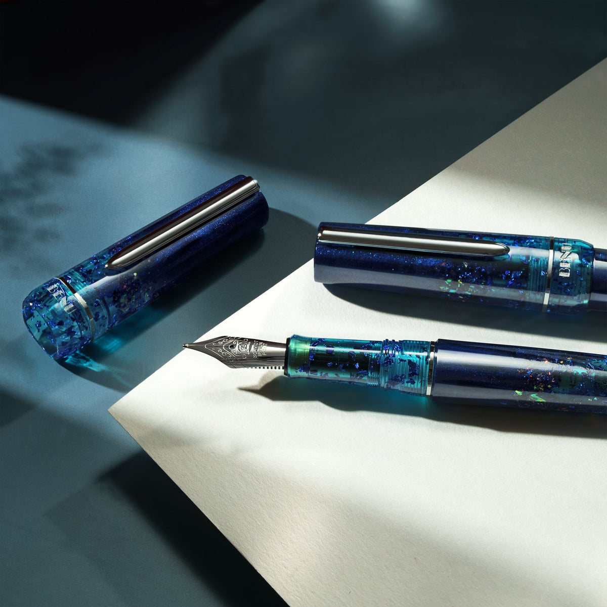 benu-haute-collection-fountain-pen-allure-blue-angle-03.jpg