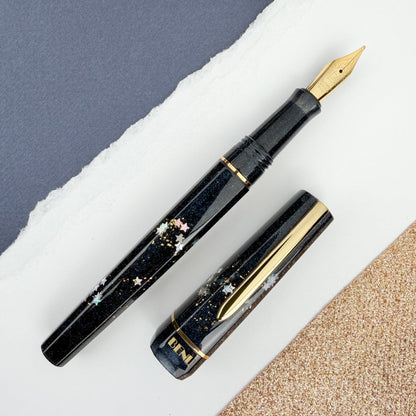 benu-haute-collection-fountain-pen-movie-star-special-edition-front.jpg