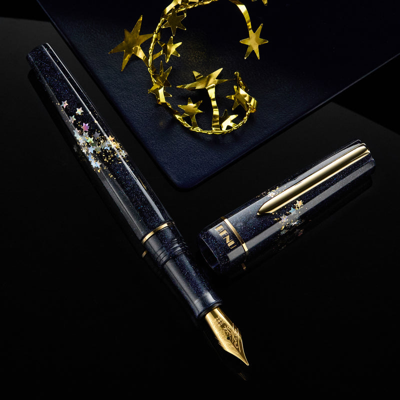 benu-haute-fountain-pen-movie-star-special-edition-angle-02.jpg
