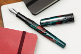 benu-talisman-fountain-pen-dragons-blood-detail-03.jpg