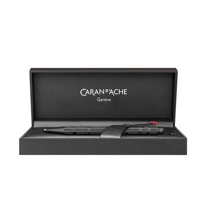 Caran d'Ache Kugelschreiber Ecridor Black Edition, Black Lines, schwarz
