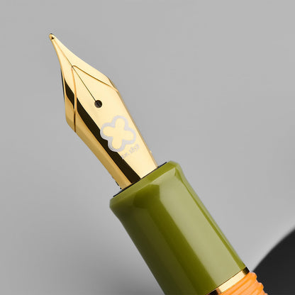 Esterbrook Estie Fountain Pen, Back to the Land, Green + Free Magnetic Clip (Pen Holder & Bookmark)