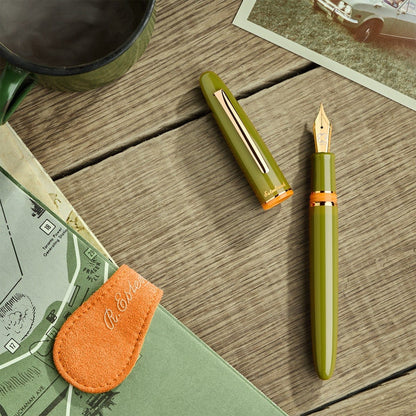 Esterbrook Estie Fountain Pen, Back to the Land, Green + Free Magnetic Clip (Pen Holder & Bookmark)
