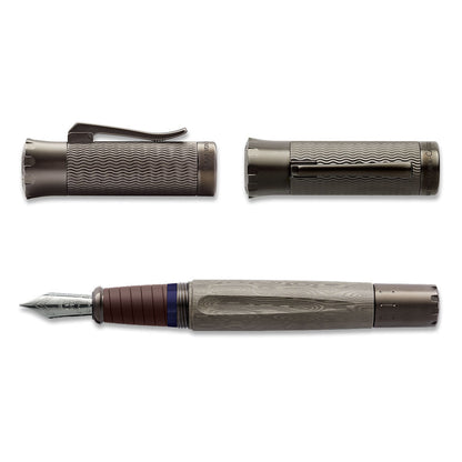 Graf von Faber-Castell, Fountain Pen, Pen of the Year 2021 - Knights, 18Kt, dark grey