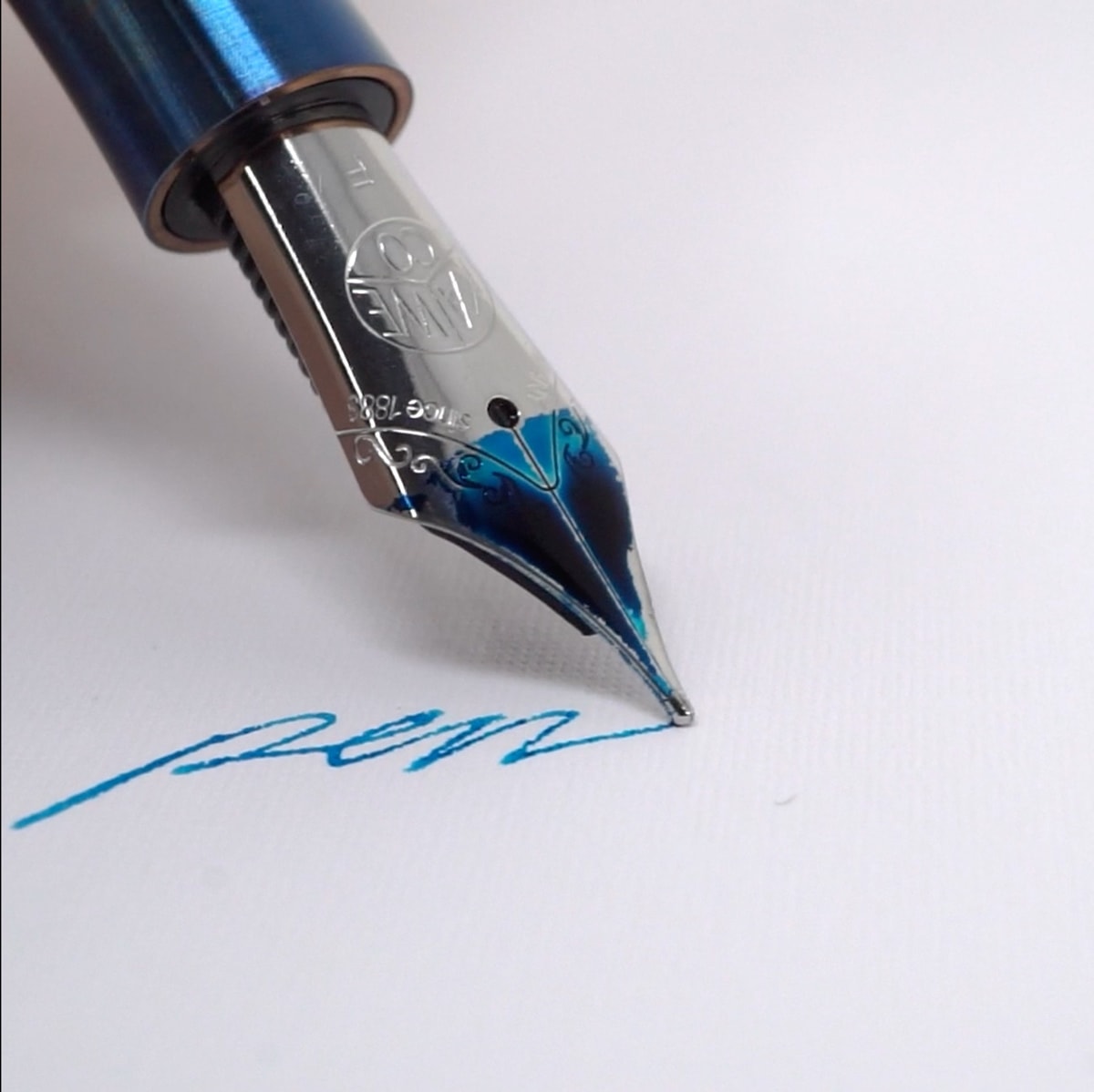 Kaweco, Supra fountain pen, Fireblue